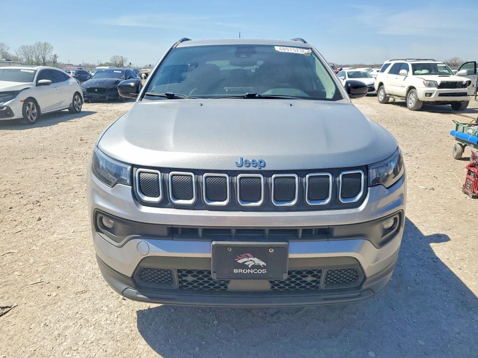 Auction sale of the 2022 Jeep Compass, vin: 3C4NJDBB9NT102643, lot number: 48975236