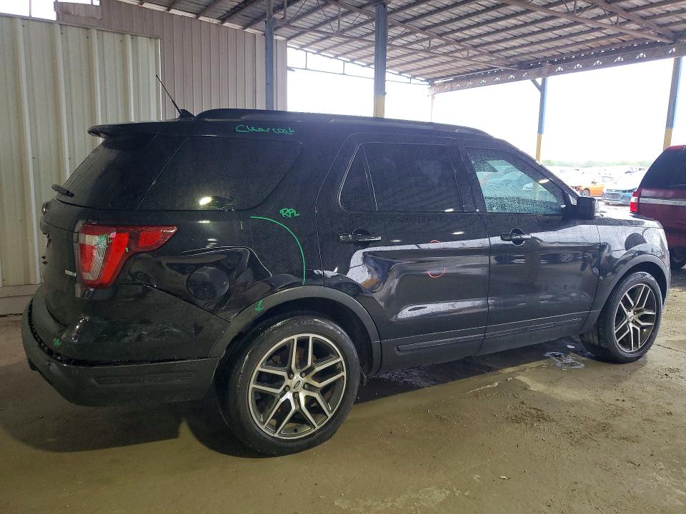 50721616 :رقم المزاد ، 1FM5K8GT9JGB08247 vin ، 2018 Ford Explorer مزاد بيع