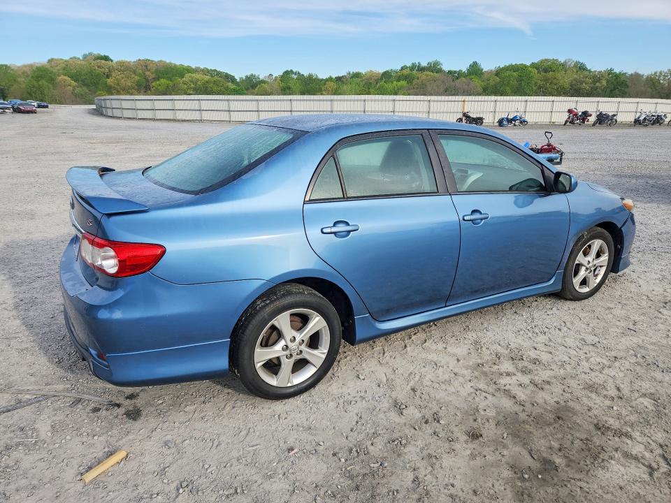 48967256 :رقم المزاد ، 5YFBU4EE7DP107759 vin ، 2013 Toyota Corolla مزاد بيع