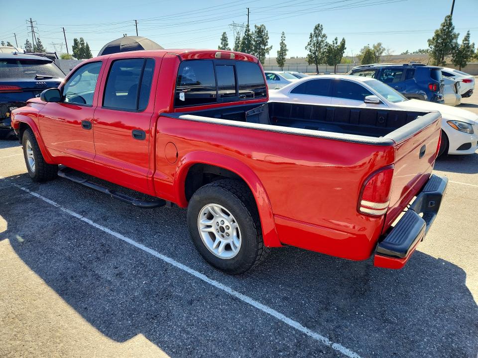 48687186 :رقم المزاد ، 1B7HL38X82S598360 vin ، 2002 Dodge Dakota مزاد بيع