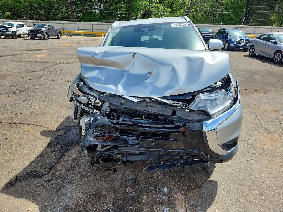 Продажа на аукционе авто 2020 Mitsubishi Outlander, vin: JA4AD3A32LZ019503, номер лота: 47236416