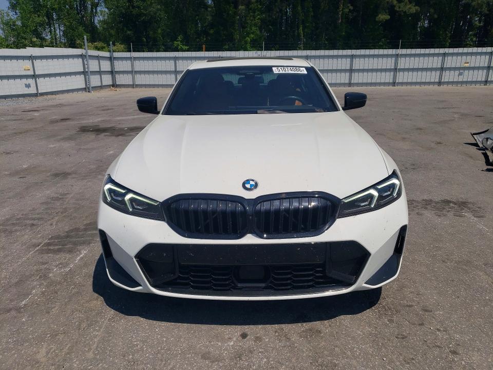 51074086 :رقم المزاد ، 3MW89FF07P8D17208 vin ، 2023 Bmw 330xi مزاد بيع