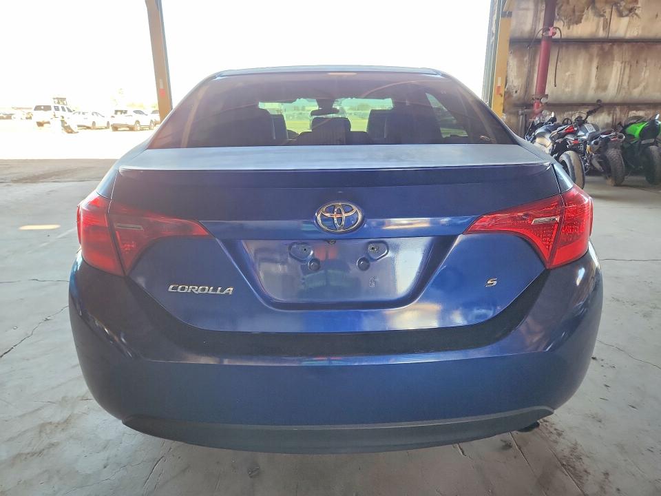 Продаж на аукціоні авто 2017 Toyota Corolla, vin: 5YFBURHE8HP731939, номер лоту: 50077876