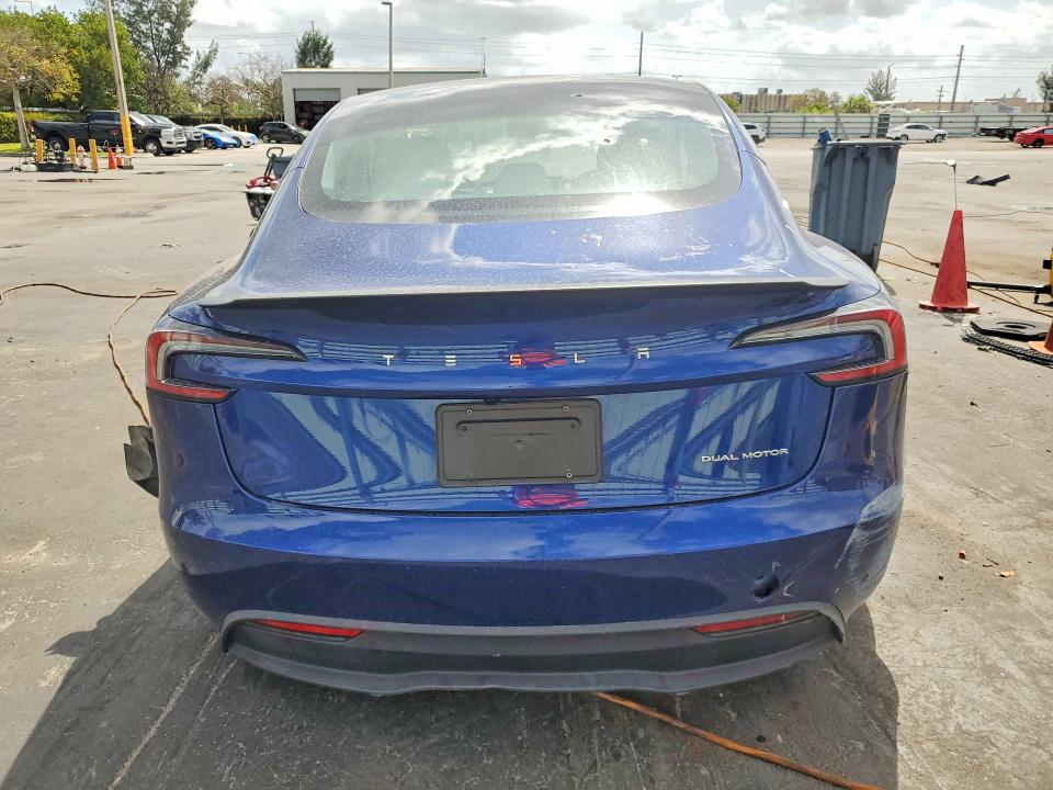 50586986 :رقم المزاد ، 5YJ3E1EBXSF937618 vin ، 2025 Tesla Model 3 مزاد بيع