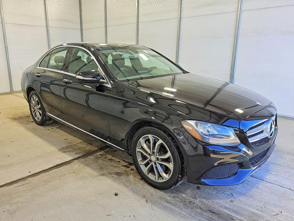 49166836 :رقم المزاد ، 55SWF4KB5FU022034 vin ، 2015 Mercedes-benz C مزاد بيع