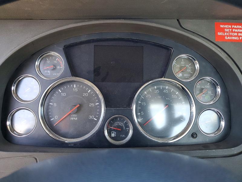 50610396 :رقم المزاد ، 1XKYA48X1EJ402320 vin ، 2014 Kenworth T680 مزاد بيع