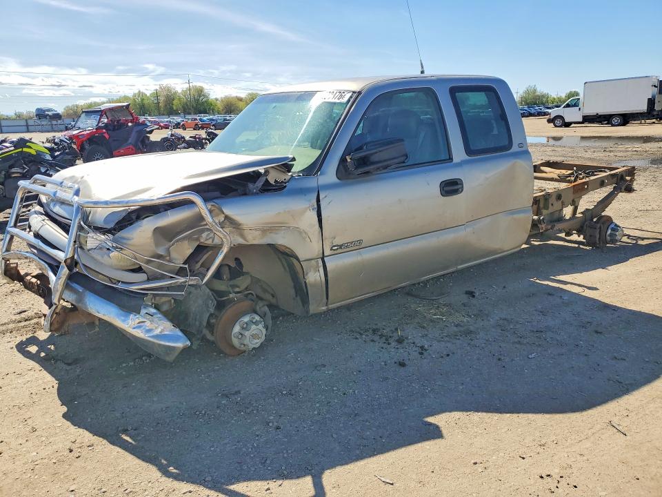 Продаж на аукціоні авто 2000 Chevrolet Silverado, vin: 1GCGK29U3YE235534, номер лоту: 48303476