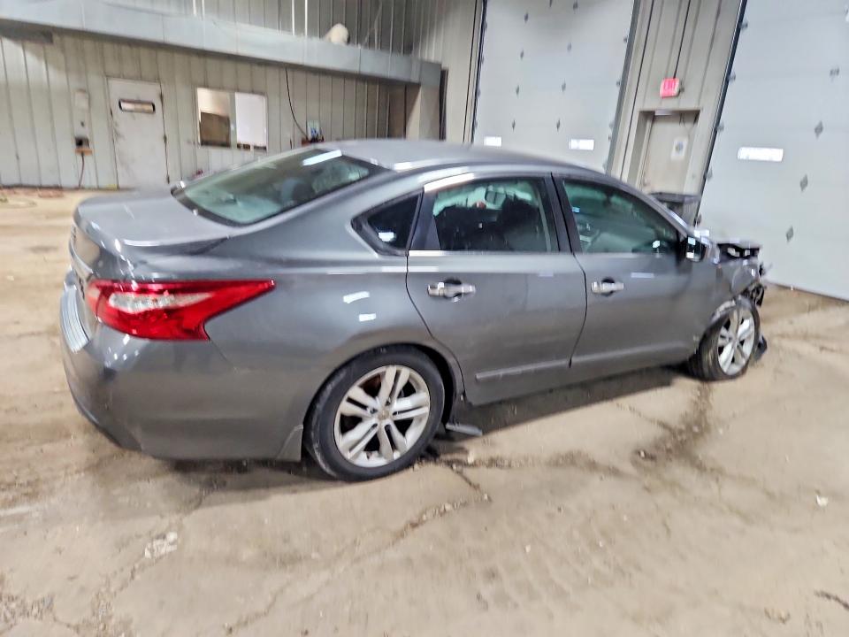 Продажа на аукционе авто 2016 Nissan Altima, vin: 1N4AL3AP2GC243462, номер лота: 48872966
