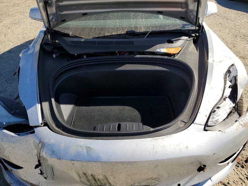 49284596 :رقم المزاد ، 5YJ3E1EA5JF005249 vin ، 2018 Tesla Model 3 مزاد بيع