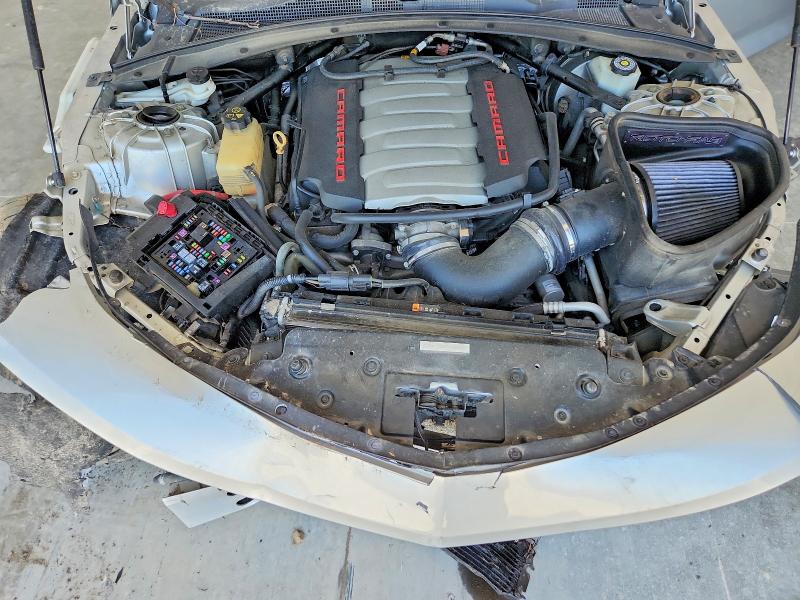 49672346 :رقم المزاد ، 1G1FE1R70J0158561 vin ، 2018 Chevrolet Camaro مزاد بيع