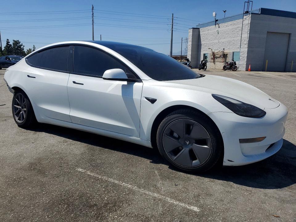 79960705 :رقم المزاد ، 5YJ3E1EA2NF322203 vin ، 2022 Tesla Model 3 مزاد بيع
