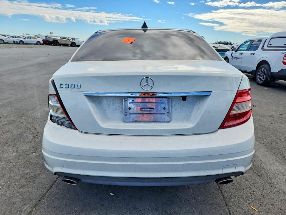 48984286 :رقم المزاد ، WDDGF5EB5BA414026 vin ، 2011 Mercedes-benz C مزاد بيع