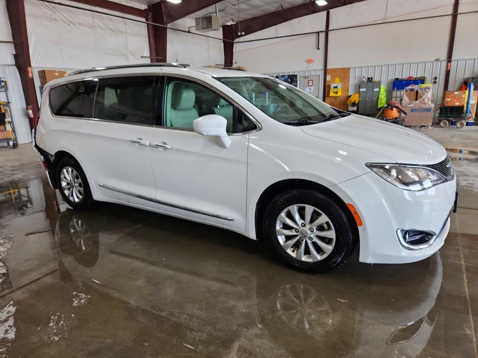 Продаж на аукціоні авто 2018 Chrysler Pacifica, vin: 2C4RC1BG1JR269789, номер лоту: 49230076