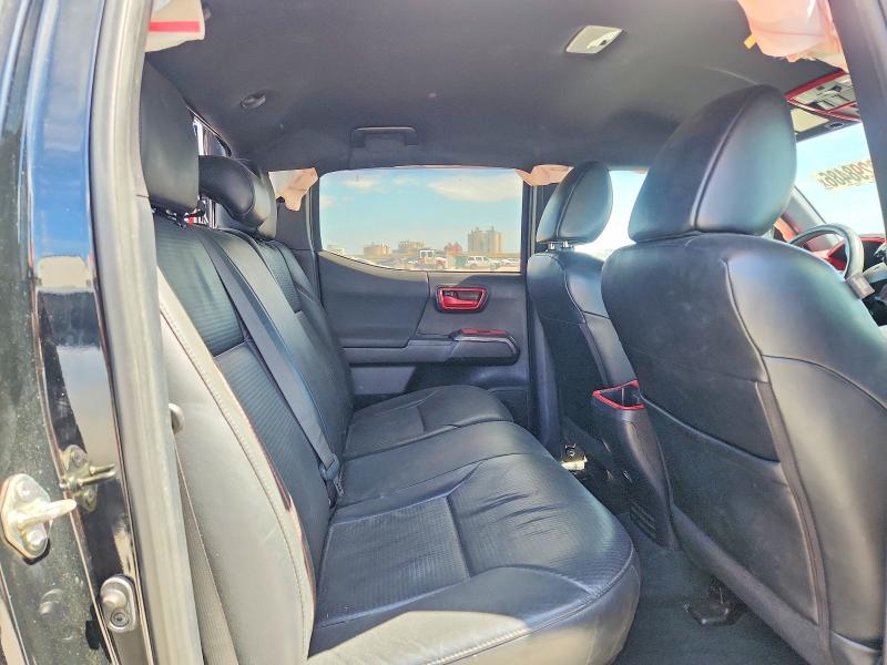 49298486 :رقم المزاد ، 5TFCZ5AN7JX153817 vin ، 2018 Toyota Tacoma مزاد بيع