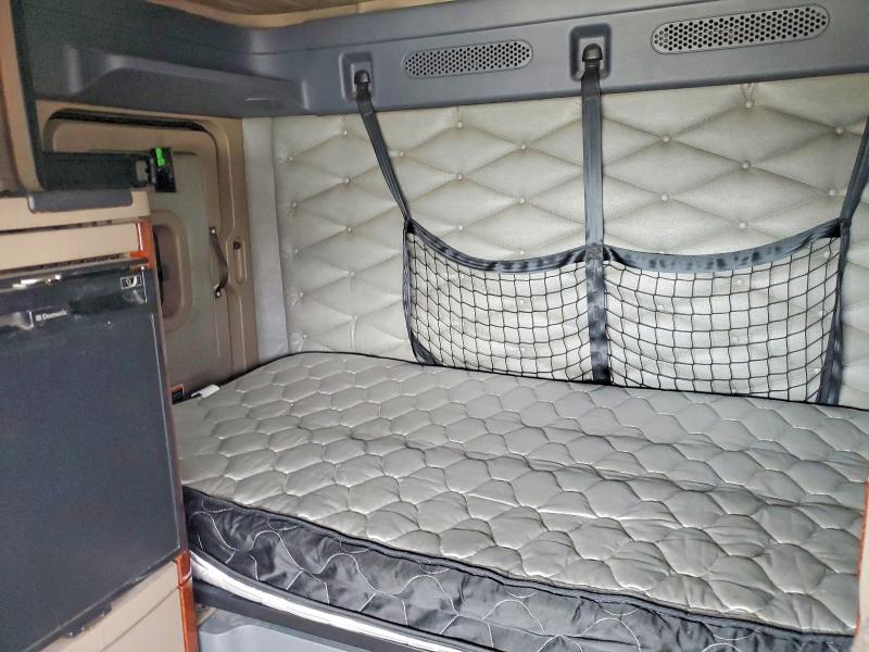 Продаж на аукціоні авто 2017 Freigliner Cascadia 125, vin: 1FUGGLDR4HLJE0619, номер лоту: 51141426