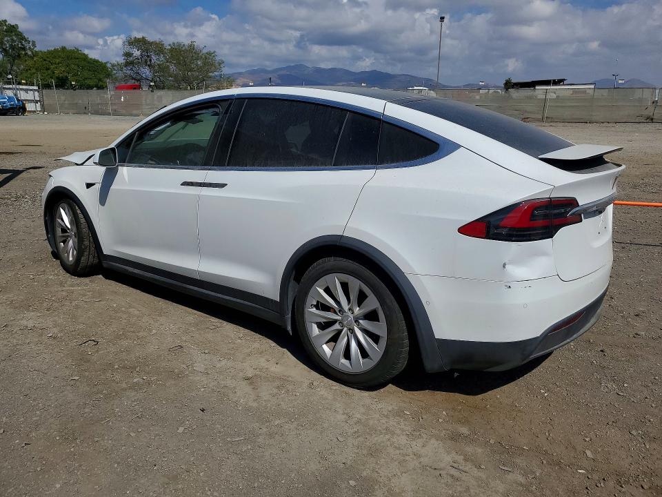 2020 Tesla Model X მანქანა იყიდება აუქციონზე, vin: 5YJXCAE23LF301809, აუქციონის ნომერი: 48531096