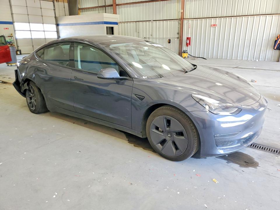 48843516 :رقم المزاد ، 5YJ3E1EA8PF690498 vin ، 2023 Tesla Model 3 مزاد بيع