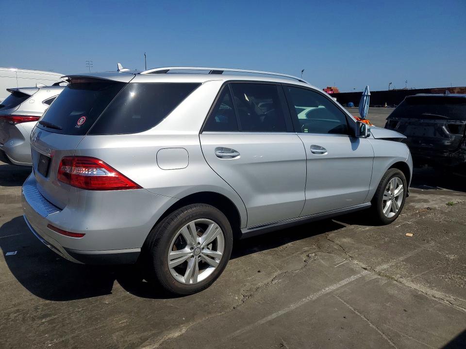 Продажа на аукционе авто 2015 Mercedes-benz Ml, vin: 4JGDA5JB6FA601214, номер лота: 51839186