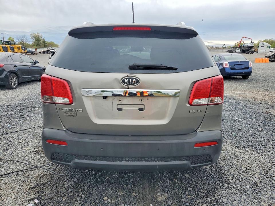 2011 Kia Sorento მანქანა იყიდება აუქციონზე, vin: 5XYKUDA24BG055374, აუქციონის ნომერი: 51591456