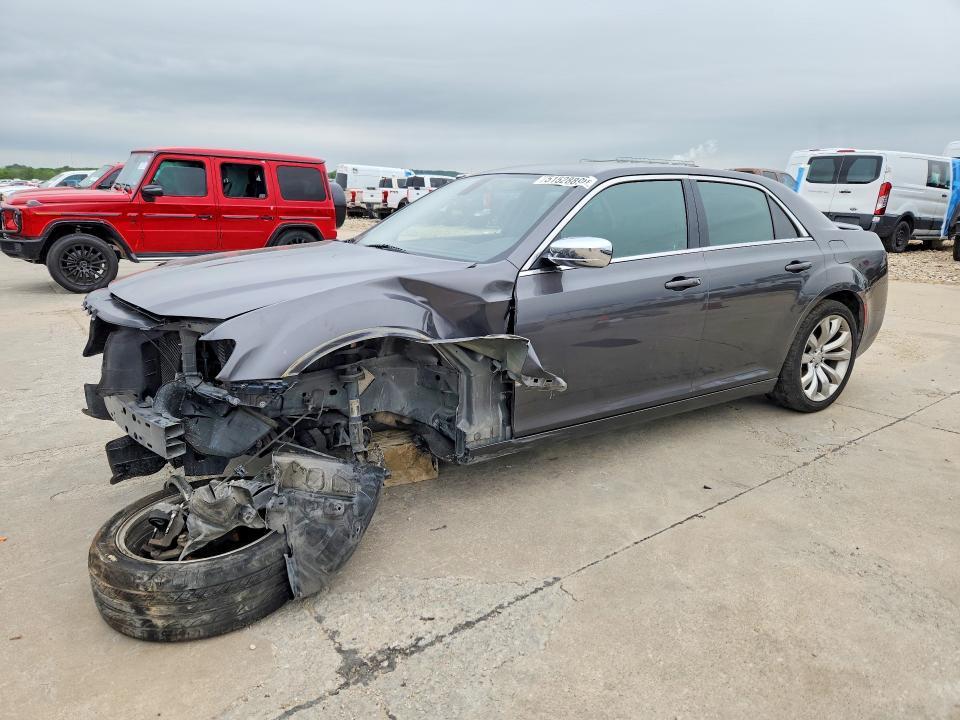 51528896 :رقم المزاد ، 2C3CCAAG0KH590547 vin ، 2019 Chrysler 300 مزاد بيع