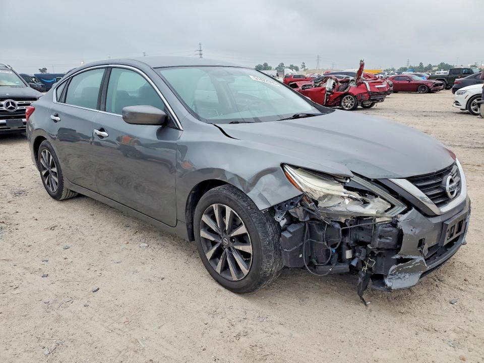 Продажа на аукционе авто 2017 Nissan Altima, vin: 1N4AL3AP5HC285934, номер лота: 51422916