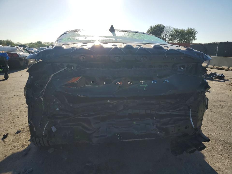 2023 Hyundai Elantra მანქანა იყიდება აუქციონზე, vin: KMHLR4AF8PU380877, აუქციონის ნომერი: 49920996
