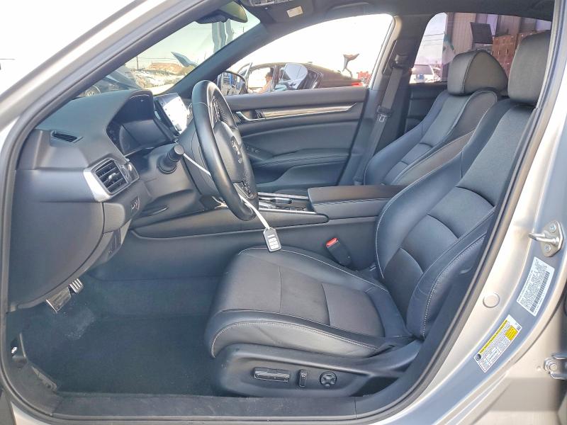 51013396 :رقم المزاد ، 1HGCV1F33KA145490 vin ، 2019 Honda Accord مزاد بيع
