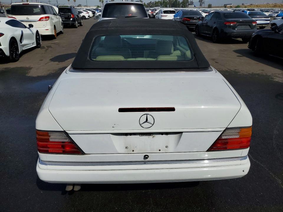 1993 Mercedes-benz 300 მანქანა იყიდება აუქციონზე, vin: WDBEA66E3PB884845, აუქციონის ნომერი: 49669066