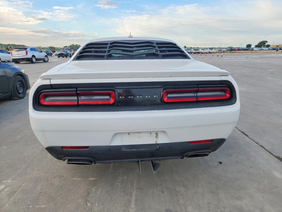 Продажа на аукционе авто 2015 Dodge Challenger, vin: 2C3CDZAT0FH703606, номер лота: 48840276