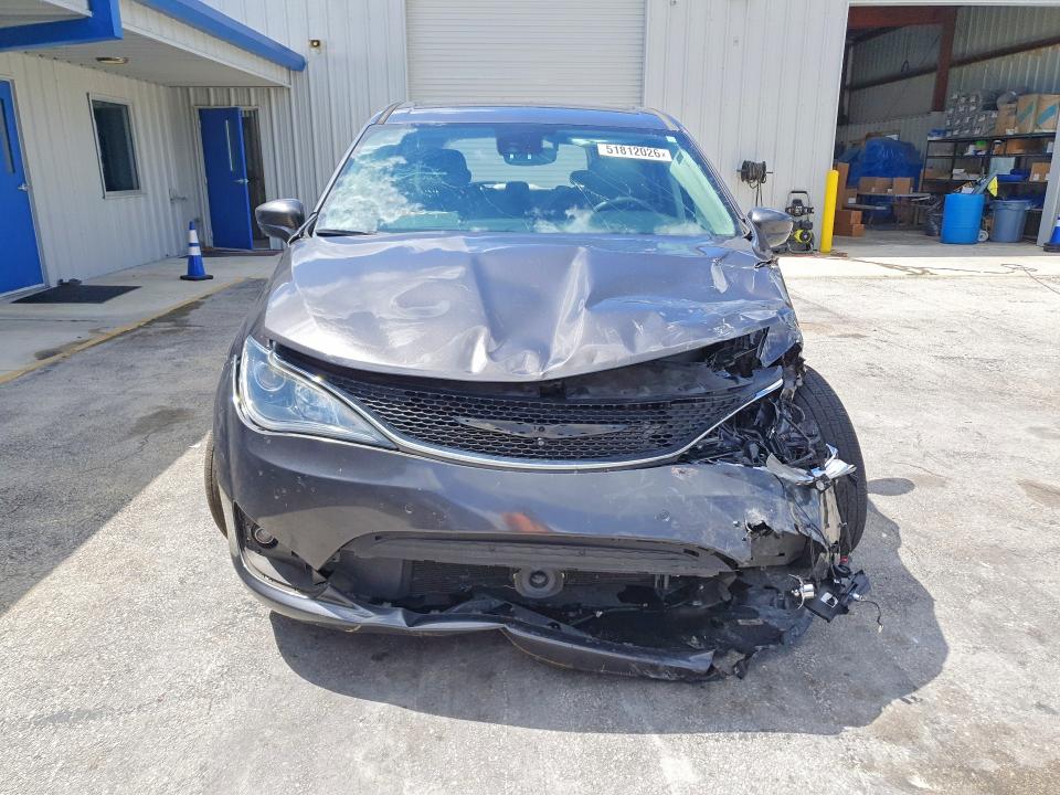 2019 Chrysler Pacifica მანქანა იყიდება აუქციონზე, vin: 2C4RC1FG8KR738081, აუქციონის ნომერი: 51812026