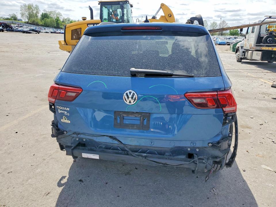 Продажа на аукционе авто 2020 Volkswagen Tiguan, vin: 3VV1B7AXXLM100855, номер лота: 49623436
