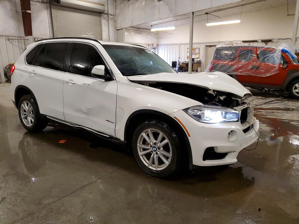 49066236 :رقم المزاد ، 5UXKR0C5XF0K70561 vin ، 2015 Bmw X5 مزاد بيع