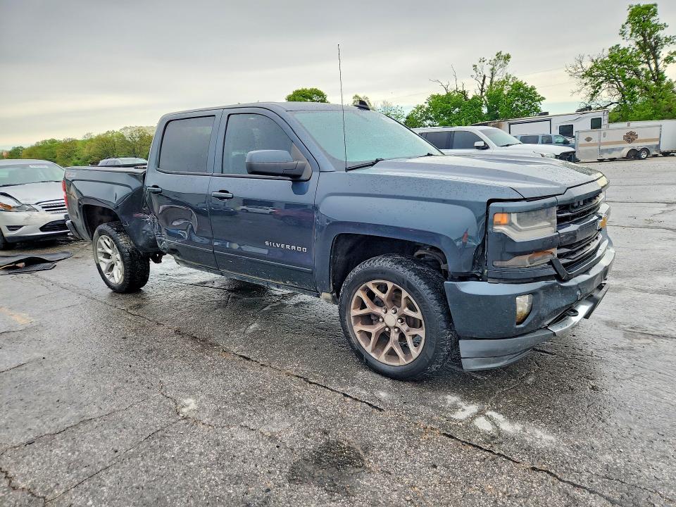 2017 Chevrolet Silverado მანქანა იყიდება აუქციონზე, vin: 3GCUKREC4HG211499, აუქციონის ნომერი: 50078246