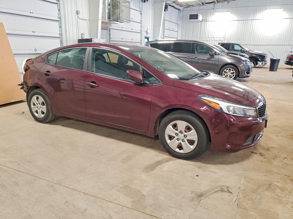 2017 Kia Forte მანქანა იყიდება აუქციონზე, vin: 3KPFK4A78HE062739, აუქციონის ნომერი: 49813036