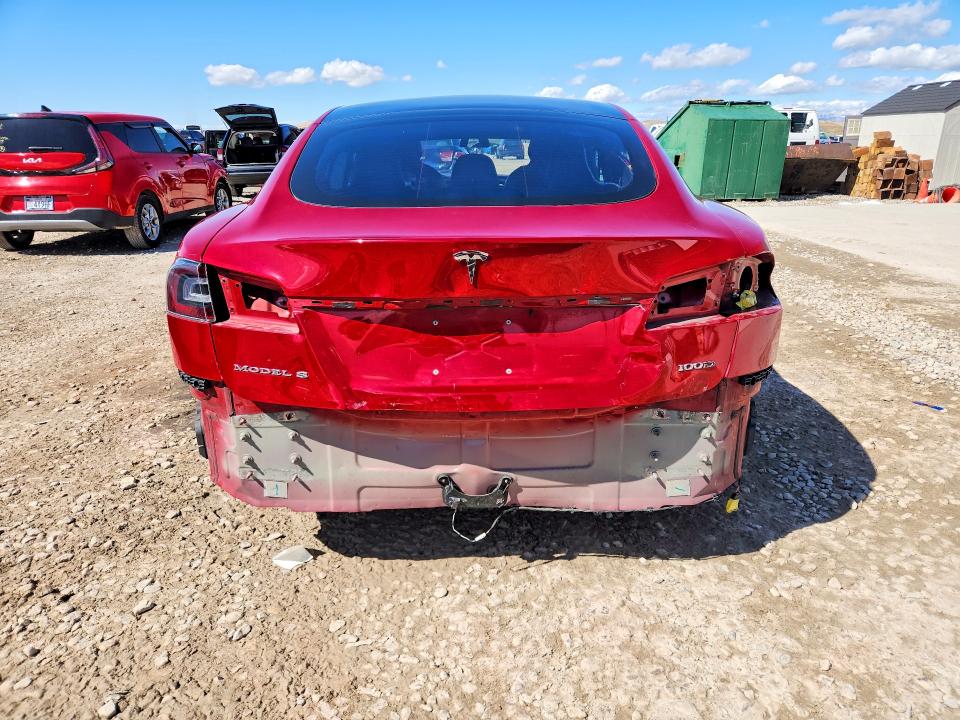50423166 :رقم المزاد ، 5YJSA1E28HF200336 vin ، 2017 Tesla Model S مزاد بيع