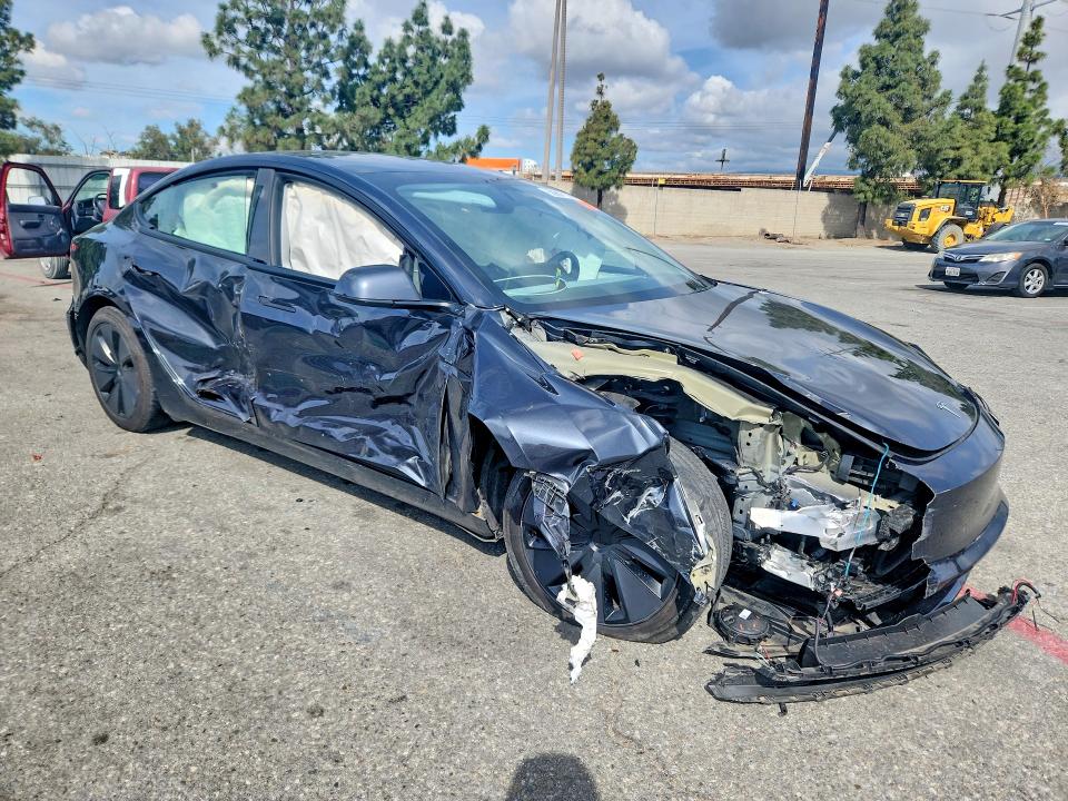 50887136 :رقم المزاد ، 5YJ3E1EA5RF869231 vin ، 2024 Tesla Model 3 مزاد بيع