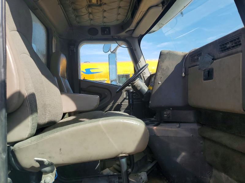 Продаж на аукціоні авто 2001 International 9200, vin: 2HTCEAHT01C018546, номер лоту: 47714286