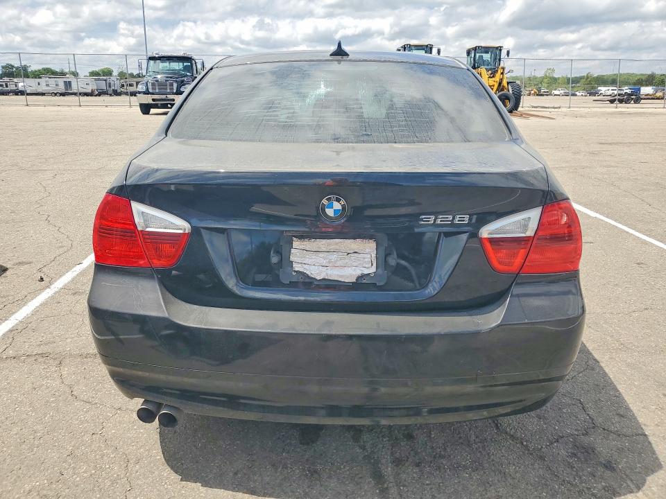 51717006 :رقم المزاد ، WBAVA37527NE26176 vin ، 2007 Bmw 328 مزاد بيع