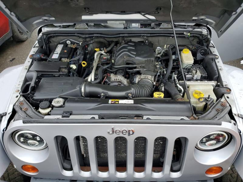 48596516 :رقم المزاد ، 1C4HJWEG8DL571605 vin ، 2013 Jeep Wrangler Unlimited مزاد بيع