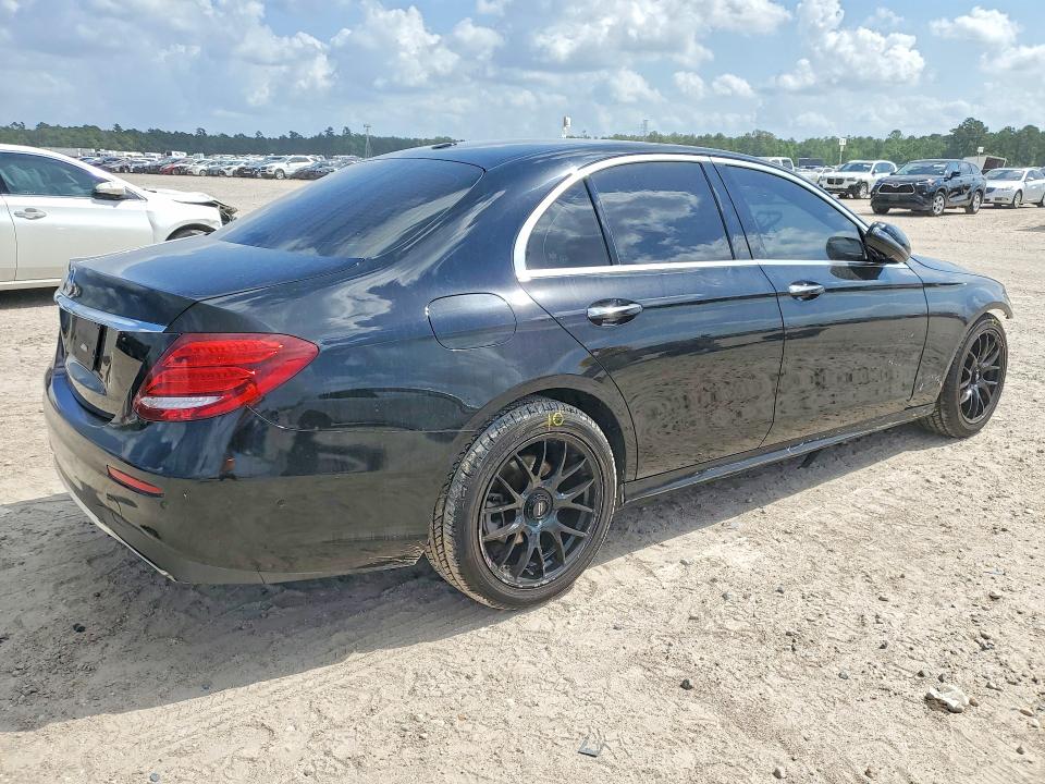 50213936 :رقم المزاد ، WDDZF8DB1LA701019 vin ، 2020 Mercedes-benz E مزاد بيع