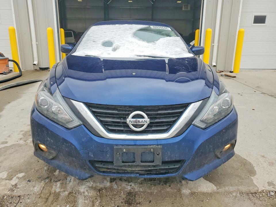 Auction sale of the 2017 Nissan Altima, vin: 1N4AL3AP1HC260092, lot number: 48826046