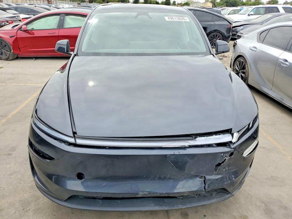 49613826 :رقم المزاد ، 7SAYGDED1TF537387 vin ، 2026 Tesla Model Y مزاد بيع