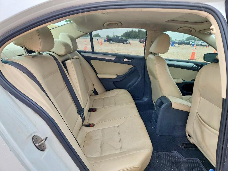 50644986 :رقم المزاد ، 3VWB67AJXHM321184 vin ، 2017 Volkswagen Jetta مزاد بيع