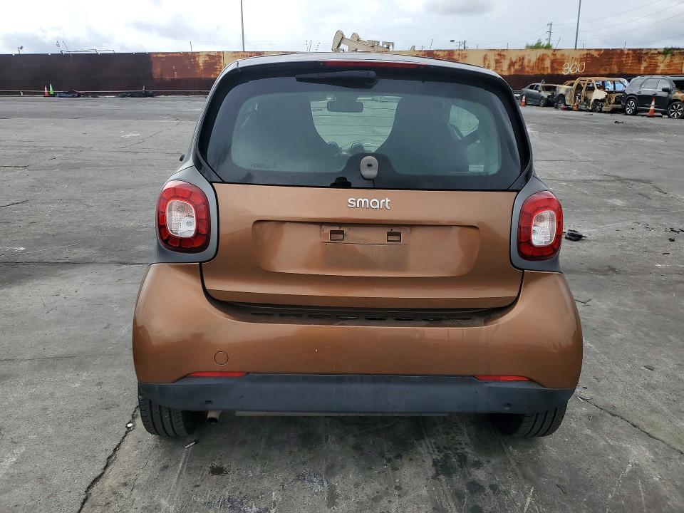 2017 Smart Fortwo მანქანა იყიდება აუქციონზე, vin: WMEFJ5DA0HK175101, აუქციონის ნომერი: 50830506