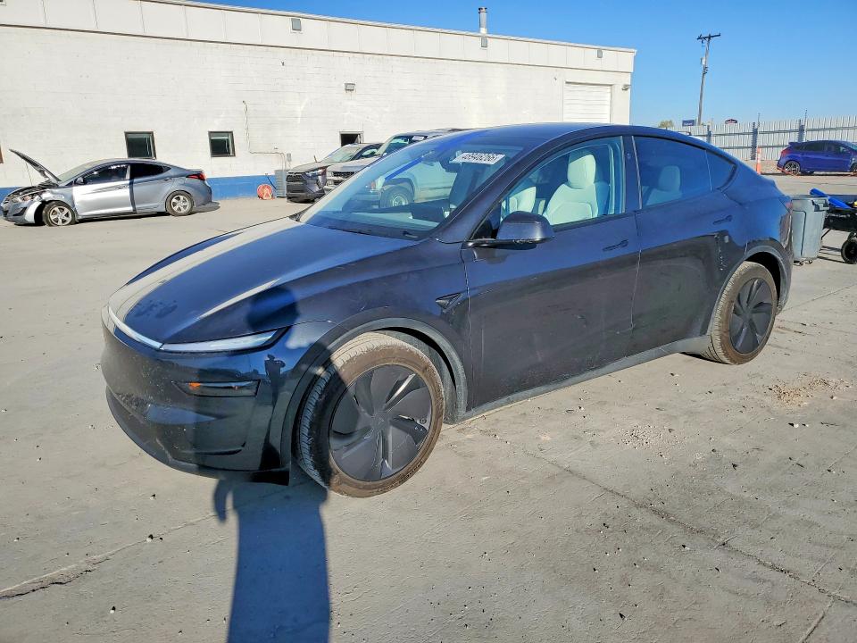 2026 Tesla Model Y მანქანა იყიდება აუქციონზე, vin: 7SAYGDEE0TF390830, აუქციონის ნომერი: 48946266