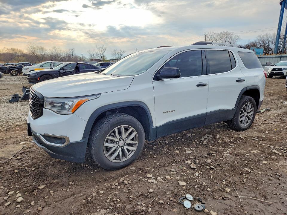 48900896 :رقم المزاد ، 1GKKNSLA5HZ326799 vin ، 2017 Gmc Acadia مزاد بيع