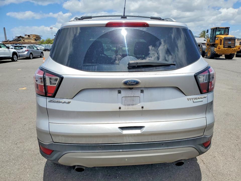 51202926 :رقم المزاد ، 1FMCU0J91HUD12598 vin ، 2017 Ford Escape مزاد بيع