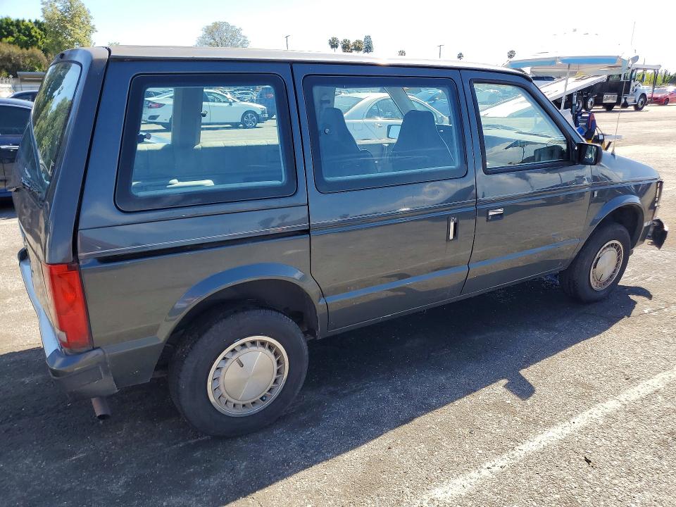 49989736 :رقم المزاد ، 2P4FH4537LR600274 vin ، 1990 Plymouth Voyager مزاد بيع