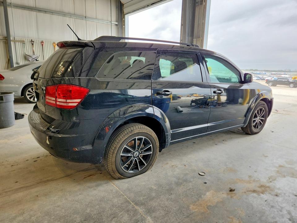 49939056 :رقم المزاد ، 3C4PDCAB8JT428925 vin ، 2018 Dodge Journey مزاد بيع