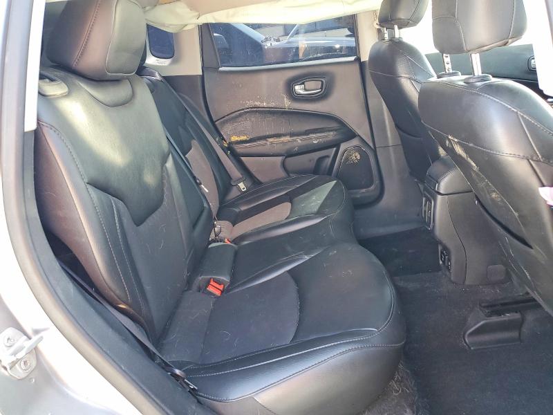 51710786 :رقم المزاد ، 3C4NJCBB0KT716146 vin ، 2019 Jeep Compass مزاد بيع